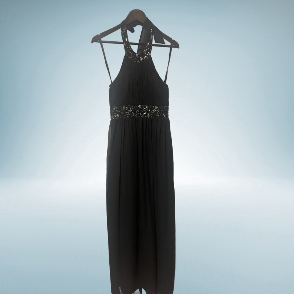 Chic Black Backless Dress with Sequin Detail